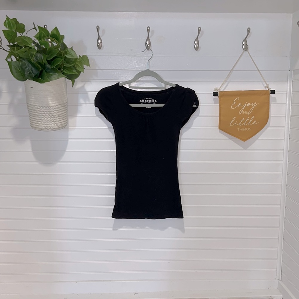 Arizona Jeans Black Shirt w/ Keyhole button sleeve detail